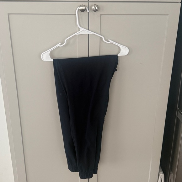 Lululemon Zeroed In Cargo Joggers - Picture 2 of 4